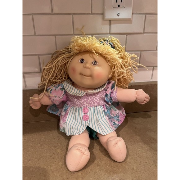 Vintage Hasbro Cabbage Patch Kids Crimp 'N Curl Doll Blonde Hair Brown Eyes - Picture 1 of 4